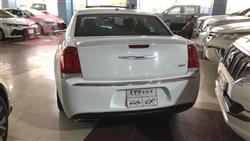 کرایسلەر 300